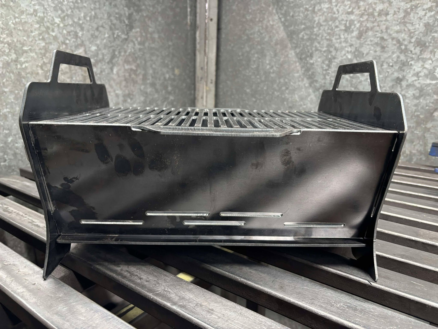 Collapsible Barbeque Fire Pit - Heavy Duty Outdoor Wood Burner Stove for Camping & Backyard Cooking