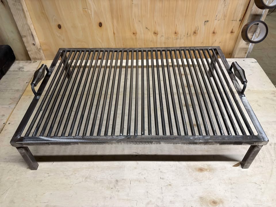 Heavy Duty Argentina Grill Outdoor Barbecue with Adjustable Grill Grates Durable Steel BBQ Cooker