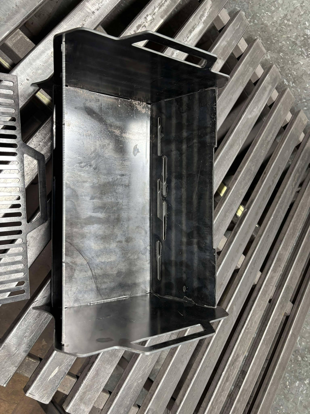 Collapsible Barbeque Fire Pit - Heavy Duty Outdoor Wood Burner Stove for Camping & Backyard Cooking