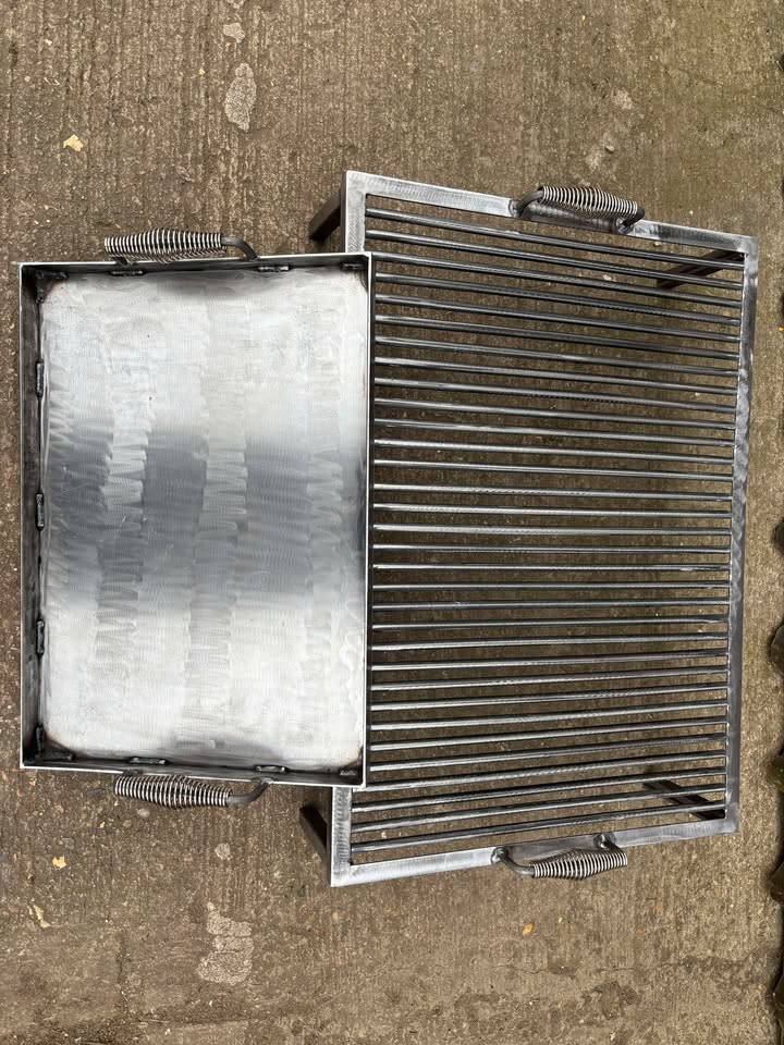 Heavy Duty Argentina Grill Outdoor Barbecue with Adjustable Grill Grates Durable Steel BBQ Cooker