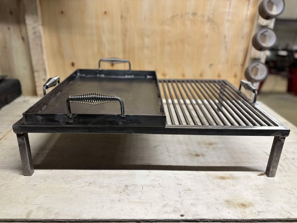 Heavy Duty Argentina Grill Outdoor Barbecue with Adjustable Grill Grates Durable Steel BBQ Cooker