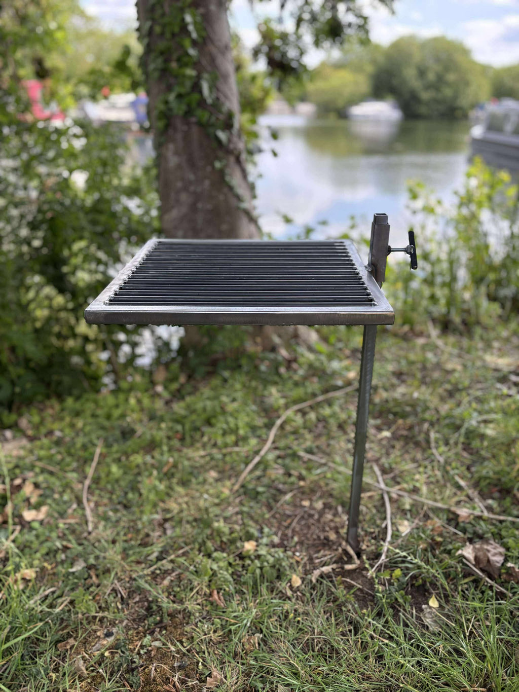 Metal Campfire Fire Pit - Portable Bushcraft Survival Outdoor Grill, Durable