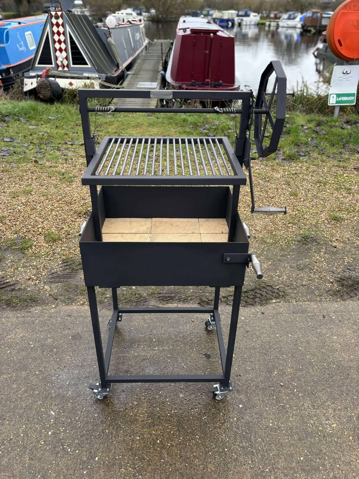 Santa Maria Grill Asado BBQ – Handcrafted Argentine Wood Fire Grill - UK Made