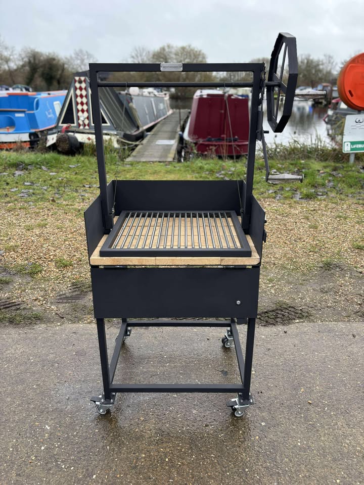 Santa Maria Grill Asado BBQ – Handcrafted Argentine Wood Fire Grill - UK Made