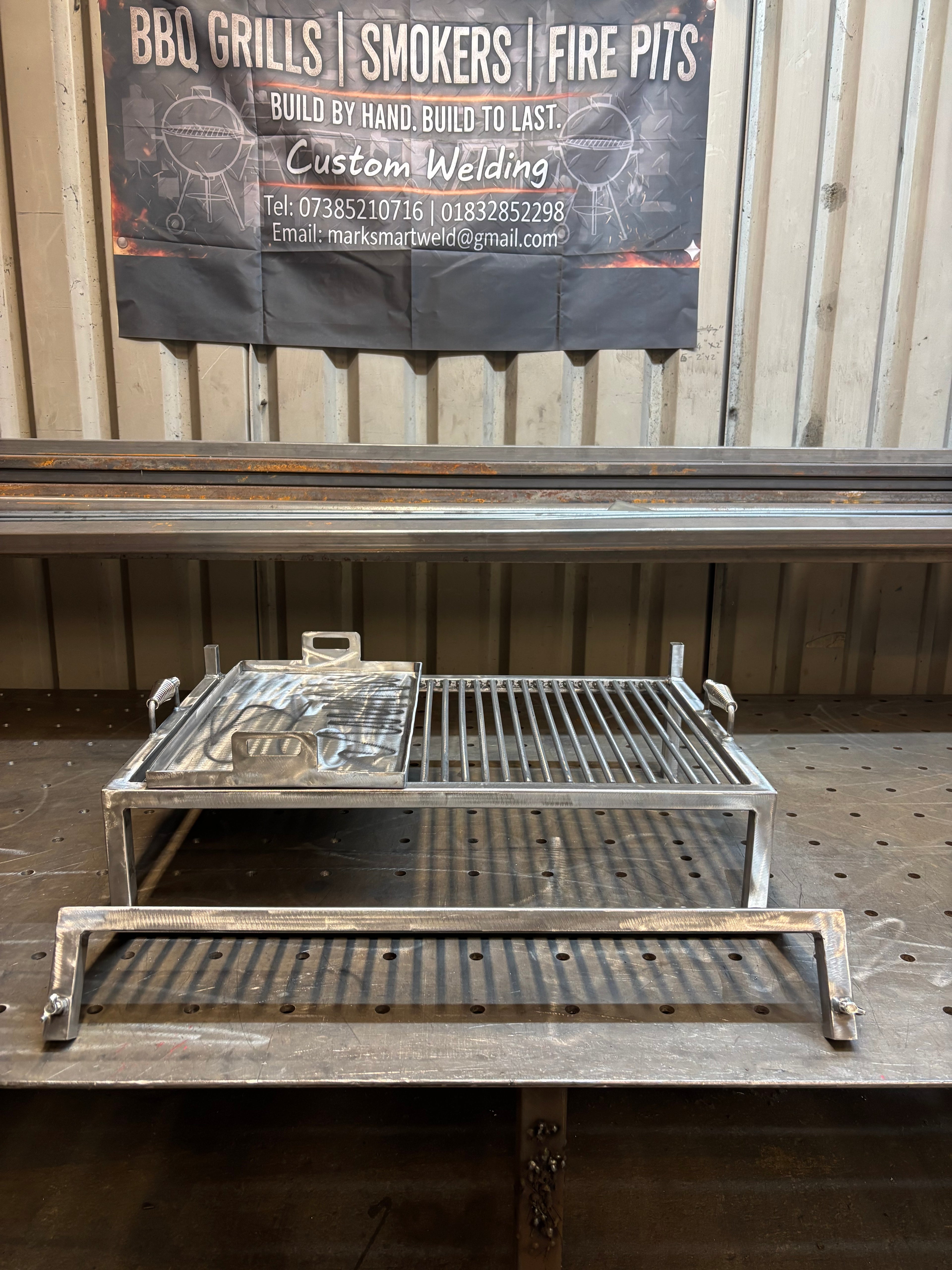 Handmade Argentinian Style Grill - Custom Sizes Available - Heavy Duty Steel BBQ Rack & Cooking Tray
