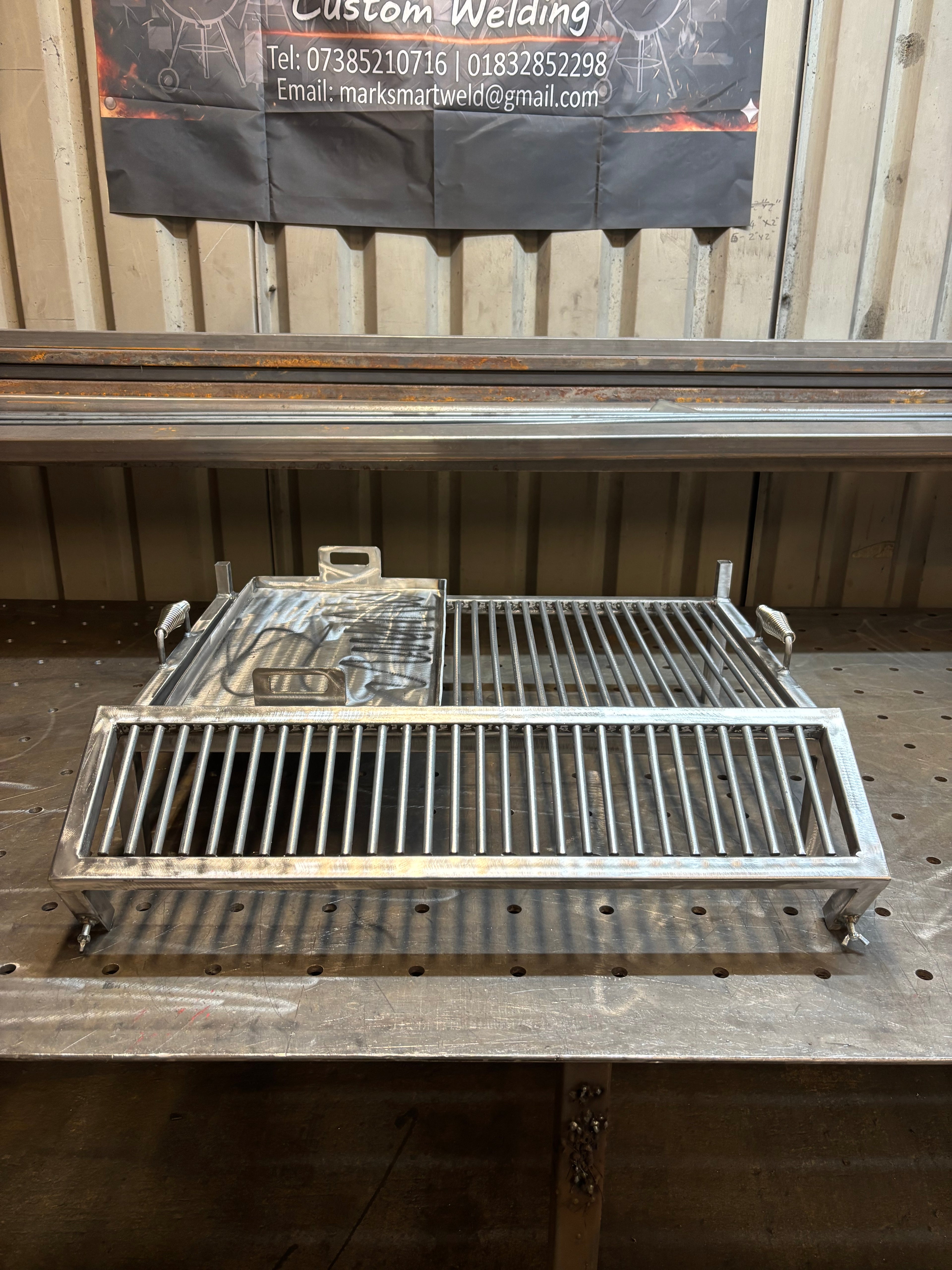 Handmade Argentinian Style Grill - Custom Sizes Available - Heavy Duty Steel BBQ Rack & Cooking Tray